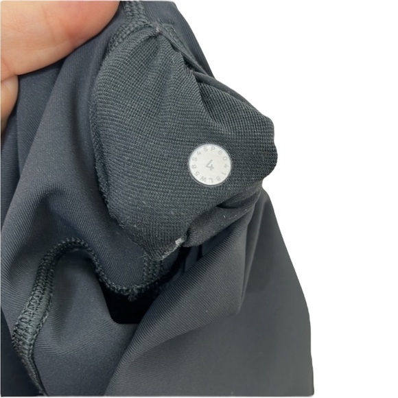 Lululemon Dark Grey Mesh Leggings Women Size 4 BLEMISH - Picture 5 of 5